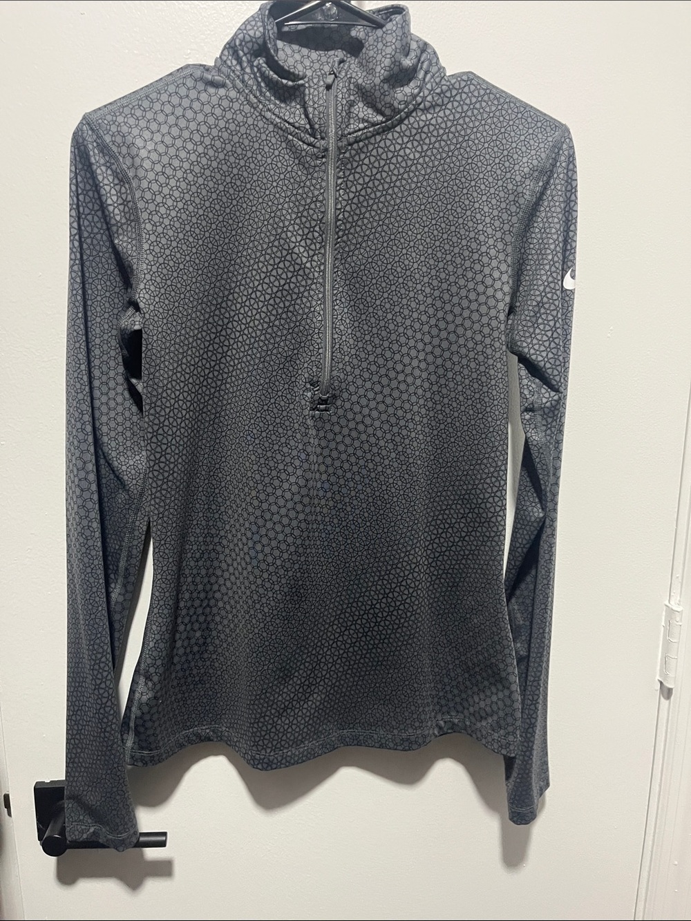 Nike Women’s Gray Quarter-Zip Long Sleeve Pullover